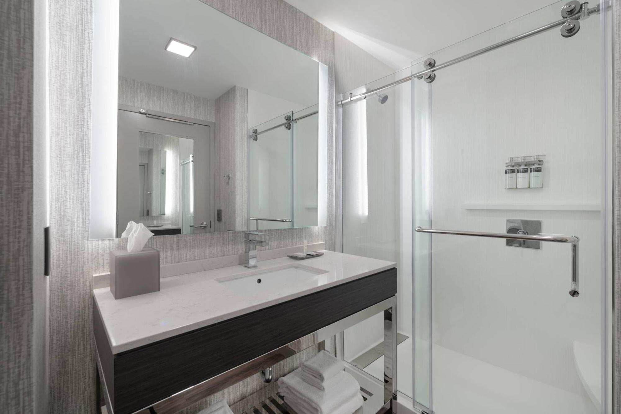 Towneplace Suites By Marriott Boston Medford Exterior foto