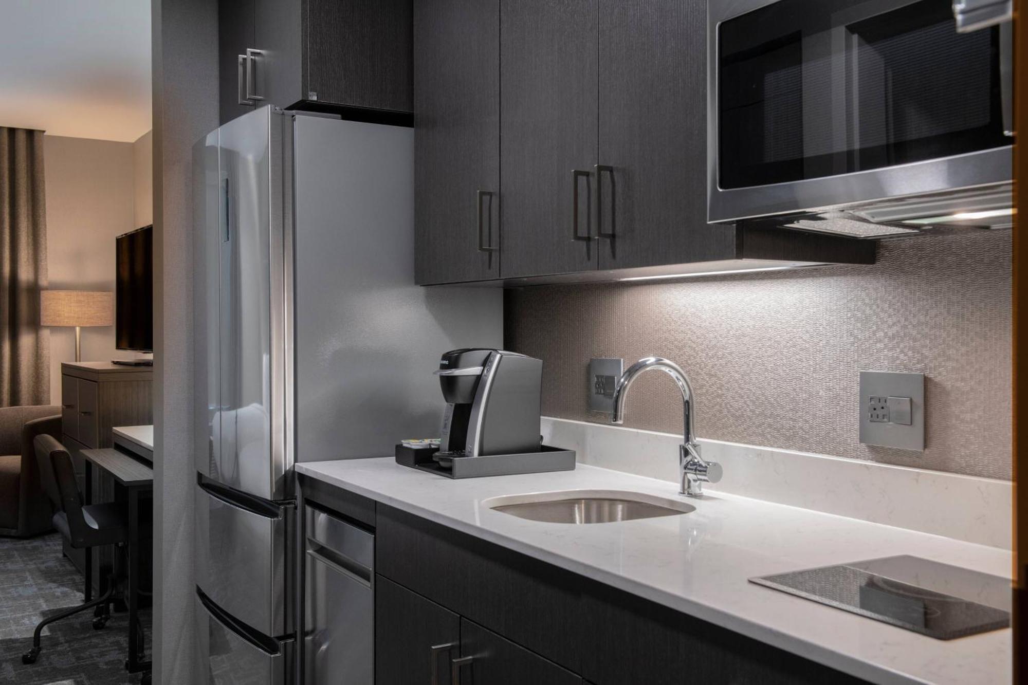 Towneplace Suites By Marriott Boston Medford Exterior foto